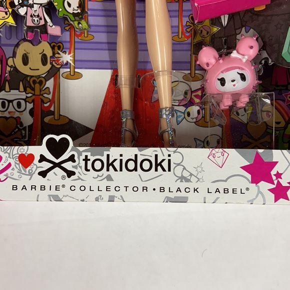 NRFB OBO Collectible Barbie Tokidoki Pink - Picture 6 of 15